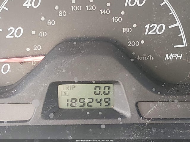 2002 Mitsubishi Lancer Es მანქანა იყიდება აუქციონზე, vin: JA3AJ26E62U007917, აუქციონის ნომერი: 45762600