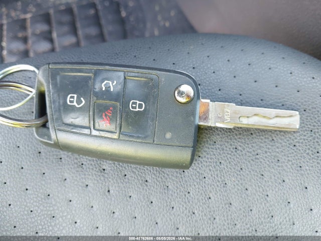 2015 Volkswagen Golf Tsi S 4-door მანქანა იყიდება აუქციონზე, vin: 3VW217AU1FM021572, აუქციონის ნომერი: 45762686