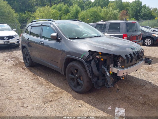 45762728 :رقم المزاد ، 1C4PJMDS4HW659755 vin ، 2017 Jeep Cherokee High Altitude مزاد بيع