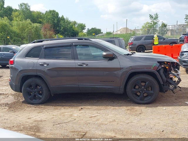 45762728 :رقم المزاد ، 1C4PJMDS4HW659755 vin ، 2017 Jeep Cherokee High Altitude مزاد بيع
