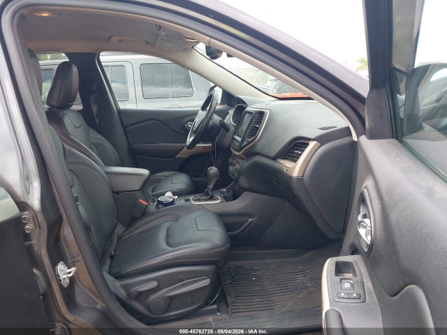 45762728 :رقم المزاد ، 1C4PJMDS4HW659755 vin ، 2017 Jeep Cherokee High Altitude مزاد بيع