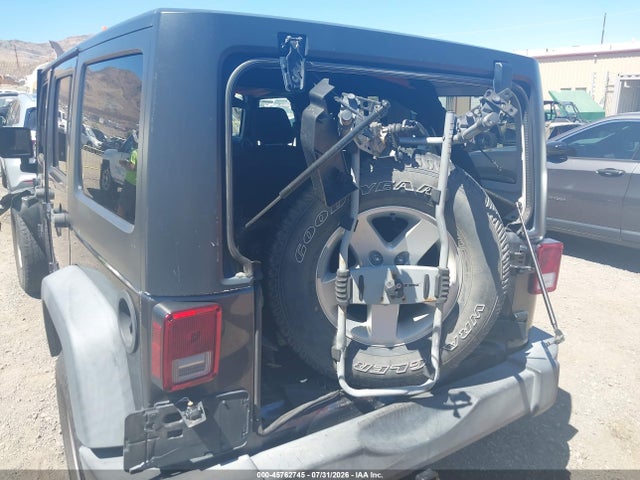 2016 Jeep Wrangler Unlimited Sport მანქანა იყიდება აუქციონზე, vin: 1C4BJWDG0GL308486, აუქციონის ნომერი: 45762745