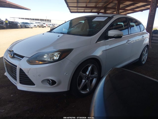 1FADP3N28EL198900 Ford Focus Titanium