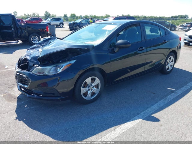 Chevrolet Cruze Ls Auto 2017 1G1BC5SM4H7162738 Image 2