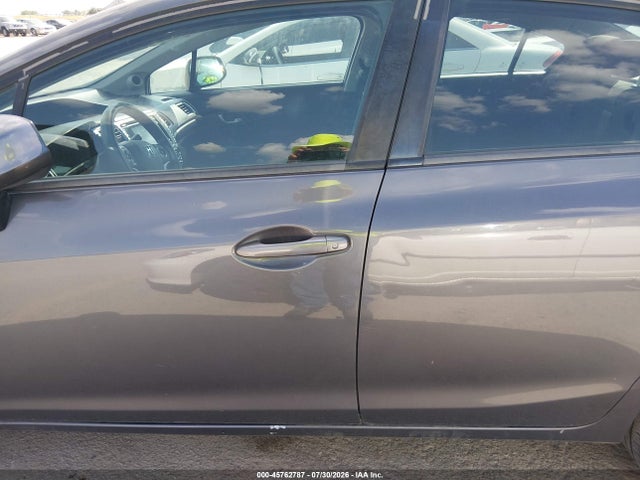 Honda CIVIC SE 2015 19XFB2F77FE079946 Image 14