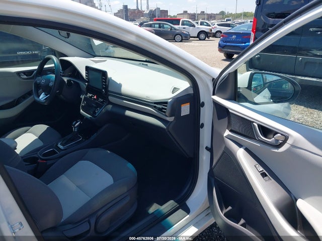 2020 Hyundai Ioniq Hybrid Blue მანქანა იყიდება აუქციონზე, vin: KMHC65LC1LU231108, აუქციონის ნომერი: 45762806