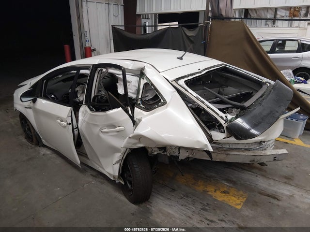 JTDKN3DU0F0481899 Toyota Prius