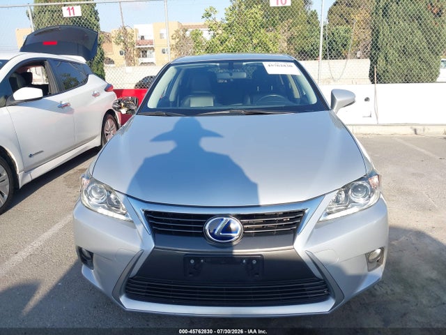Lexus CT 200H 2015 JTHKD5BH1F2215301 Image 12
