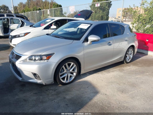 Lexus CT 200H 2015 JTHKD5BH1F2215301 Image 2
