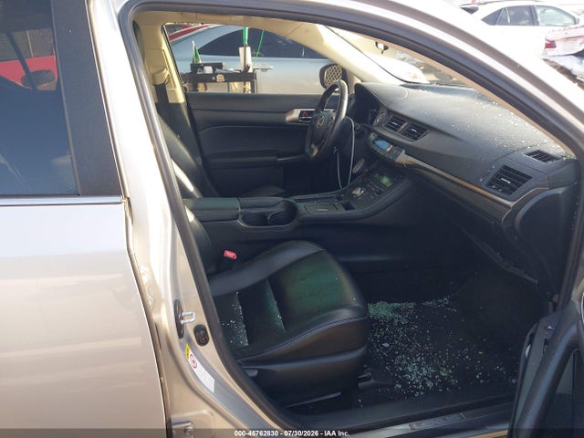 Lexus CT 200H 2015 JTHKD5BH1F2215301 Image 5