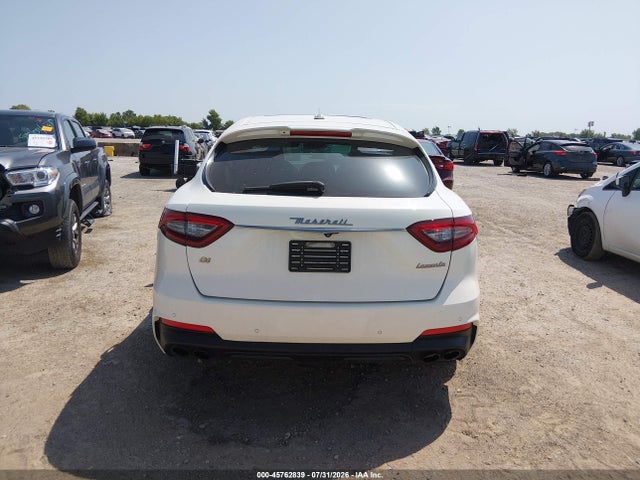 Продажа на аукционе авто 2019 Maserati Levante Gransport, vin: ZN661XUS4KX333323, номер лота: 45762839