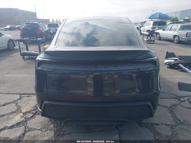 2026 Tesla Model Y Premium Rear-wheel Drive/rear-wheel Drive მანქანა იყიდება აუქციონზე, vin: 7SAYGDED4TF397979, აუქციონის ნომერი: 45762848