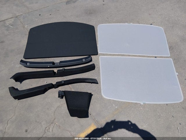 45762868 :رقم المزاد ، 7SAYGDEE1PA154576 vin ، 2023 Tesla Model Y مزاد بيع