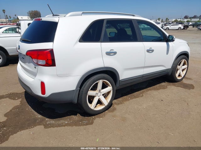 Продажа на аукционе авто 2015 Kia Sorento Lx V6, vin: 5XYKT4A71FG637632, номер лота: 45762870
