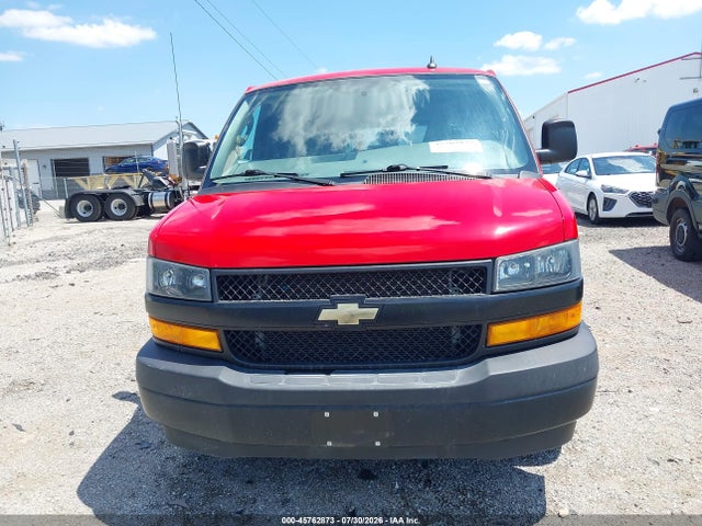 45762873 :رقم المزاد ، 1GAZGNFP5M1152417 vin ، 2021 Chevrolet Express Passenger Rwd 3500 Extended Wheelbase Ls مزاد بيع