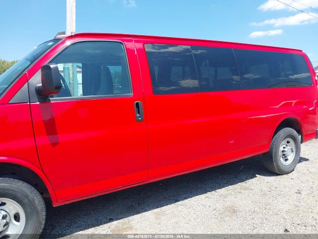 45762873 :رقم المزاد ، 1GAZGNFP5M1152417 vin ، 2021 Chevrolet Express Passenger Rwd 3500 Extended Wheelbase Ls مزاد بيع