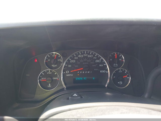 45762873 :رقم المزاد ، 1GAZGNFP5M1152417 vin ، 2021 Chevrolet Express Passenger Rwd 3500 Extended Wheelbase Ls مزاد بيع