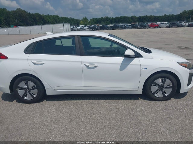 Продаж на аукціоні авто 2018 Hyundai Ioniq Hybrid Blue, vin: KMHC65LC7JU076318, номер лоту: 45762890