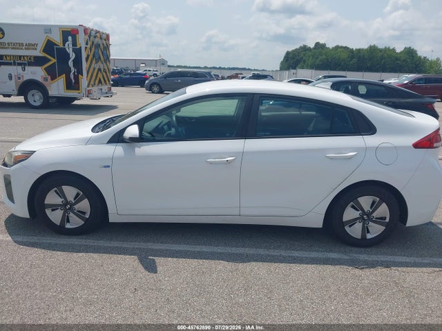 Продаж на аукціоні авто 2018 Hyundai Ioniq Hybrid Blue, vin: KMHC65LC7JU076318, номер лоту: 45762890