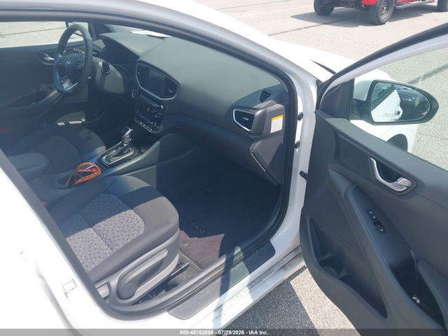 Продаж на аукціоні авто 2018 Hyundai Ioniq Hybrid Blue, vin: KMHC65LC7JU076318, номер лоту: 45762890