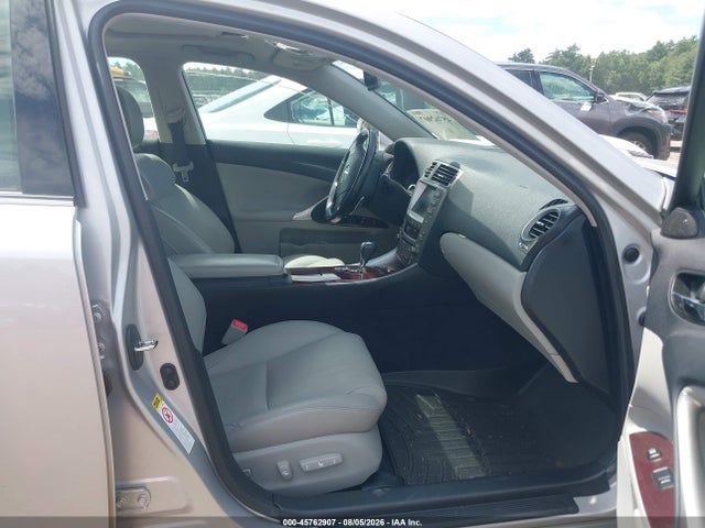 45762907 :رقم المزاد ، JTHCK262X85023925 vin ، 2008 Lexus Is 250 مزاد بيع