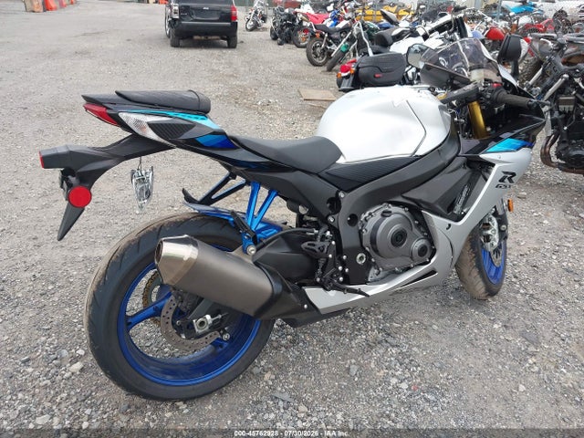 Suzuki GSX-R750 2026 JS1GR7MA9T7100619 Image 4