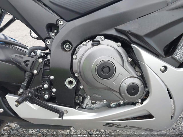 Suzuki GSX-R750 2026 JS1GR7MA9T7100619 Image 8