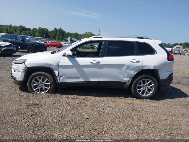 Продажа на аукционе авто 2015 Jeep Cherokee Latitude, vin: 1C4PJLCB4FW628000, номер лота: 45762932