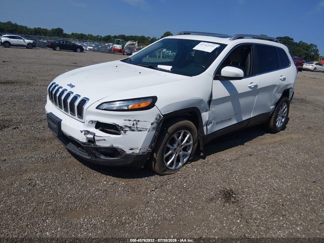 Продажа на аукционе авто 2015 Jeep Cherokee Latitude, vin: 1C4PJLCB4FW628000, номер лота: 45762932