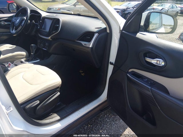 Продажа на аукционе авто 2015 Jeep Cherokee Latitude, vin: 1C4PJLCB4FW628000, номер лота: 45762932