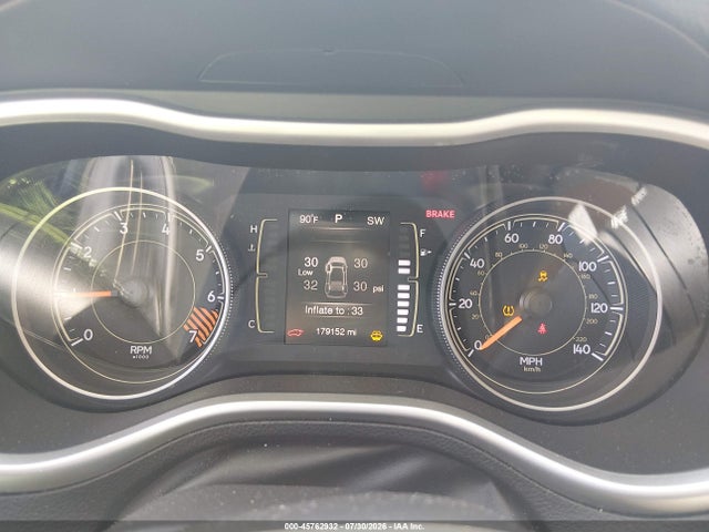 Продажа на аукционе авто 2015 Jeep Cherokee Latitude, vin: 1C4PJLCB4FW628000, номер лота: 45762932