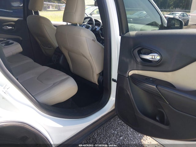 Продажа на аукционе авто 2015 Jeep Cherokee Latitude, vin: 1C4PJLCB4FW628000, номер лота: 45762932