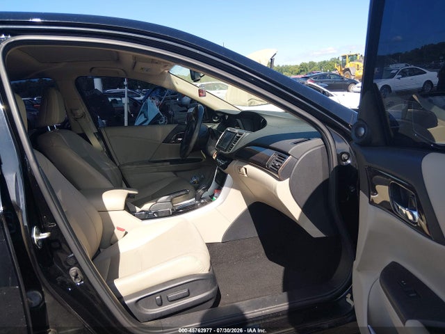 Продажа на аукционе авто 2017 Honda Accord Ex-l V6, vin: 1HGCR3F01HA025704, номер лота: 45762977