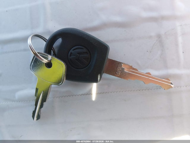 Продажа на аукционе авто 2003 Volkswagen Eurovan Mv, vin: WV2MB47033H001899, номер лота: 45762984
