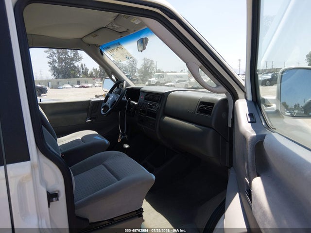 Продажа на аукционе авто 2003 Volkswagen Eurovan Mv, vin: WV2MB47033H001899, номер лота: 45762984