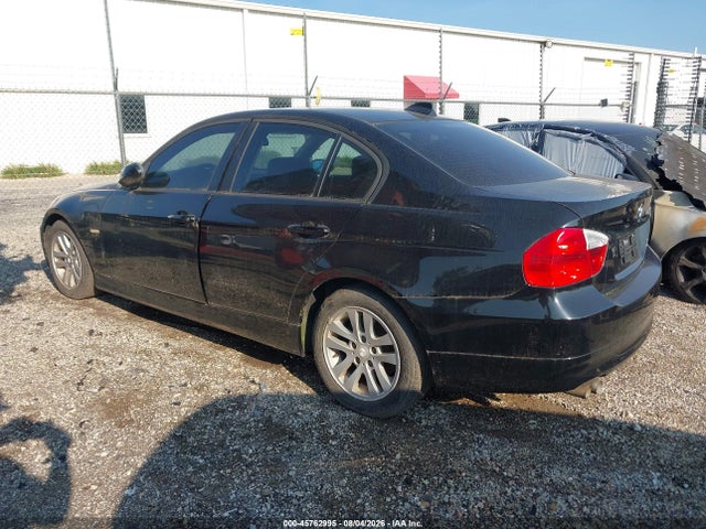 2006 Bmw 325i მანქანა იყიდება აუქციონზე, vin: WBAVB13536PT21122, აუქციონის ნომერი: 45762995