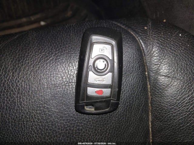 2013 Bmw 528i Xdrive მანქანა იყიდება აუქციონზე, vin: WBAXH5C57DDW15085, აუქციონის ნომერი: 45763030