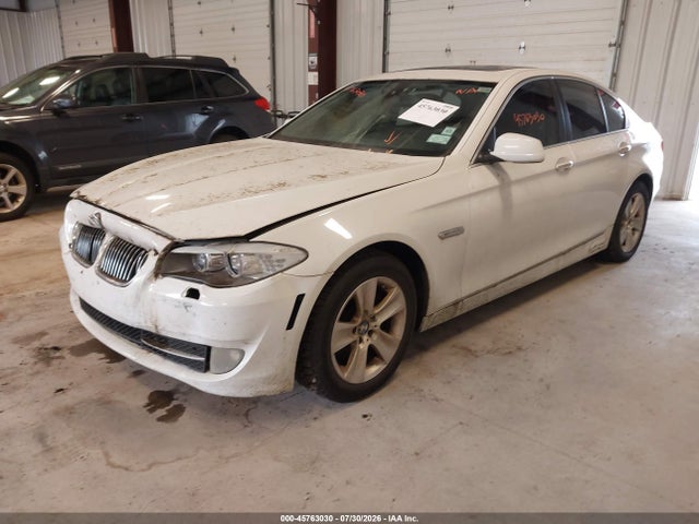 2013 Bmw 528i Xdrive მანქანა იყიდება აუქციონზე, vin: WBAXH5C57DDW15085, აუქციონის ნომერი: 45763030