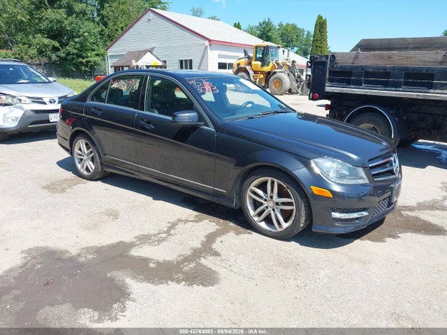 2014 Mercedes-benz C 300 Sport 4matic მანქანა იყიდება აუქციონზე, vin: WDDGF8AB4ER308289, აუქციონის ნომერი: 45763093