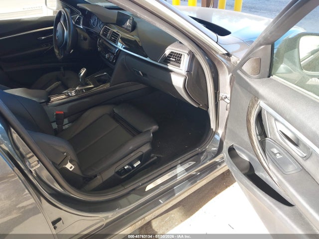 BMW 330i Xdrive 2017 WBA8D9C55HK678307 Image 5