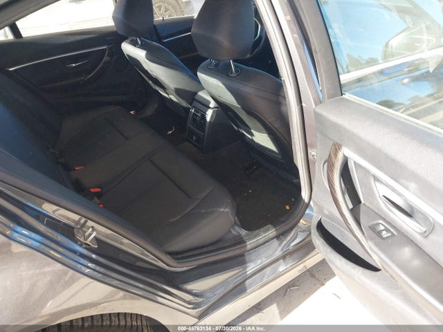 BMW 330i Xdrive 2017 WBA8D9C55HK678307 Image 8