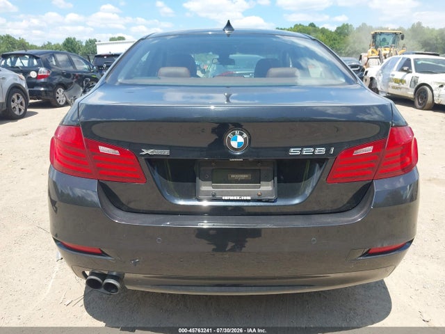 45763241 :رقم المزاد ، WBA5A7C58FD628289 vin ، 2015 Bmw 528i Xdrive مزاد بيع