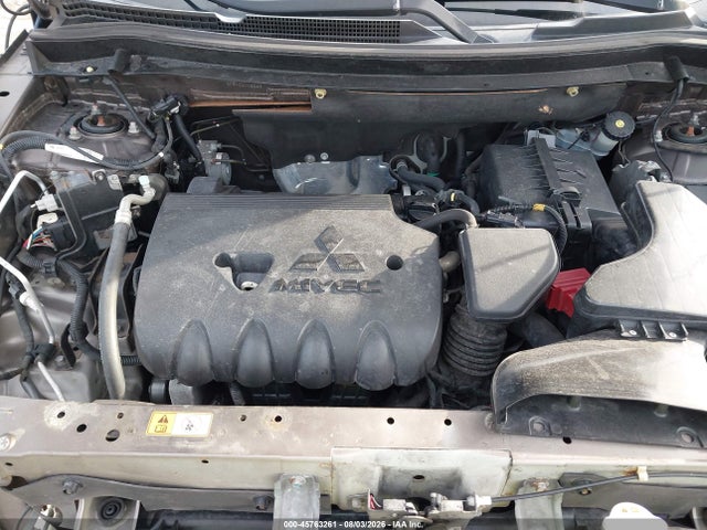 45763261 :رقم المزاد ، JA4AD3A33GZ003333 vin ، 2016 Mitsubishi Outlander Se مزاد بيع