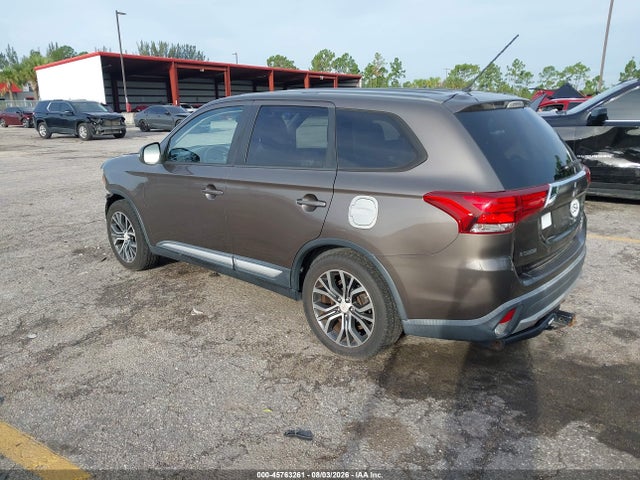 45763261 :رقم المزاد ، JA4AD3A33GZ003333 vin ، 2016 Mitsubishi Outlander Se مزاد بيع