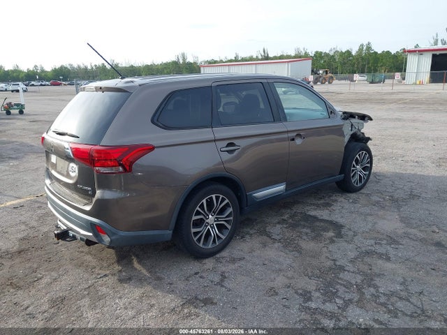 45763261 :رقم المزاد ، JA4AD3A33GZ003333 vin ، 2016 Mitsubishi Outlander Se مزاد بيع