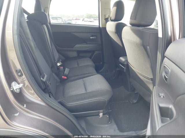 45763261 :رقم المزاد ، JA4AD3A33GZ003333 vin ، 2016 Mitsubishi Outlander Se مزاد بيع