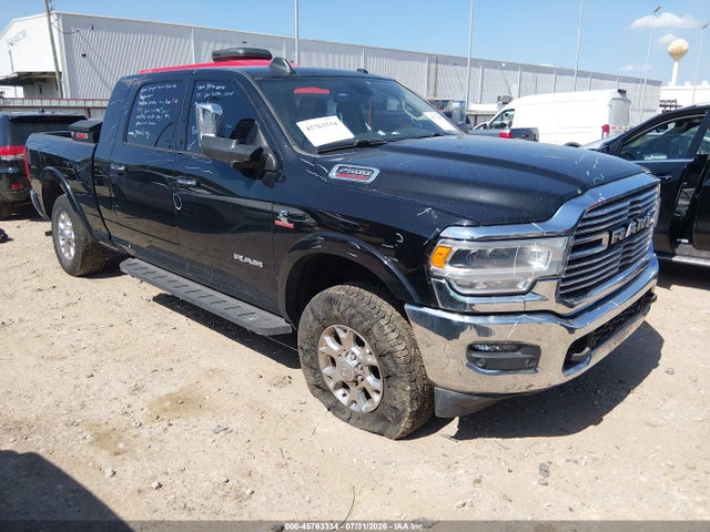 Auction sale of the 2022 Ram 2500 Laramie  4x4 6'4 Box, vin: 3C6UR5NL5NG221546, lot number: 45763334
