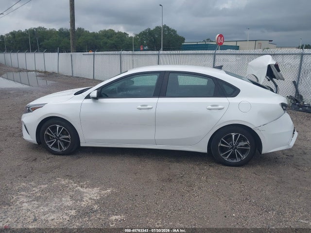 45763343 :رقم المزاد ، 3KPF24AD7PE569426 vin ، 2023 Kia Forte Lxs مزاد بيع