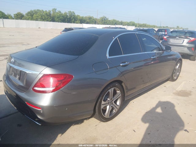 Mercedes-Benz E 300 2019 WDDZF4JB5KA661510 Image 4
