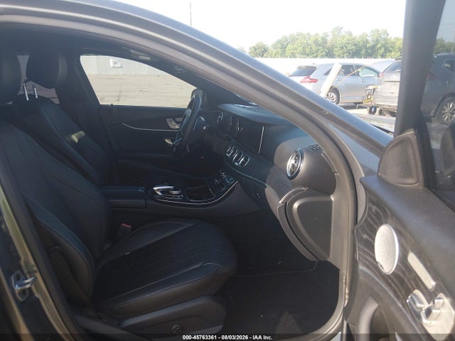 Mercedes-Benz E 300 2019 WDDZF4JB5KA661510 Image 5
